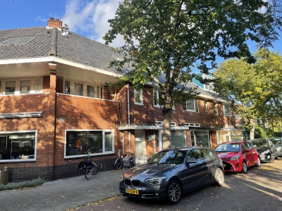 Moderne 4-KAMER BOVENWONING in gezellige dorpskern van Driehuis Huurprijs: € 1400,- p/m in Driehuis
